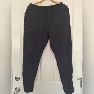 Lululemon Pants Men Large Black  Train Everyday Casual Athleisure